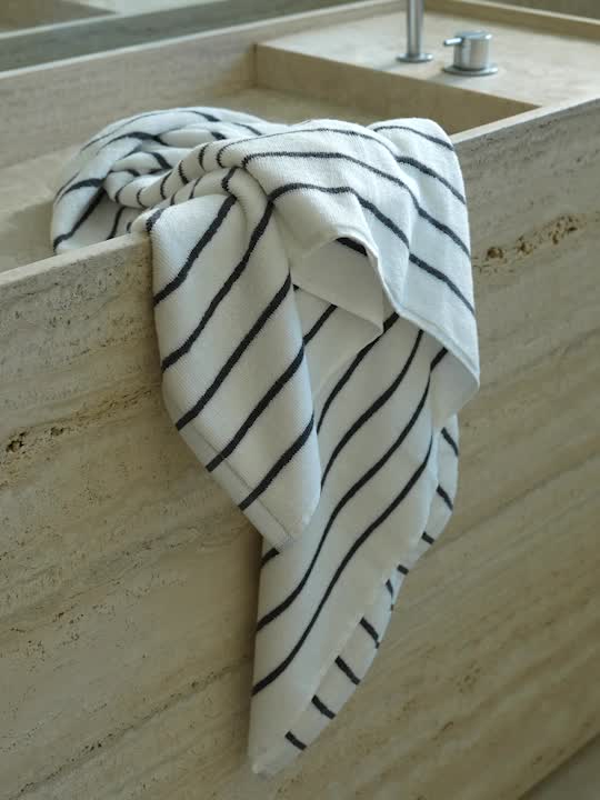 Полотенце BREDBYN